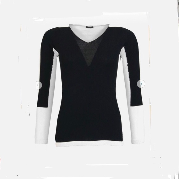 Annette GORTZ Dina Black White Lightweight Knit V-Neck Pullover Sweater Sz S - Picture 1 of 6